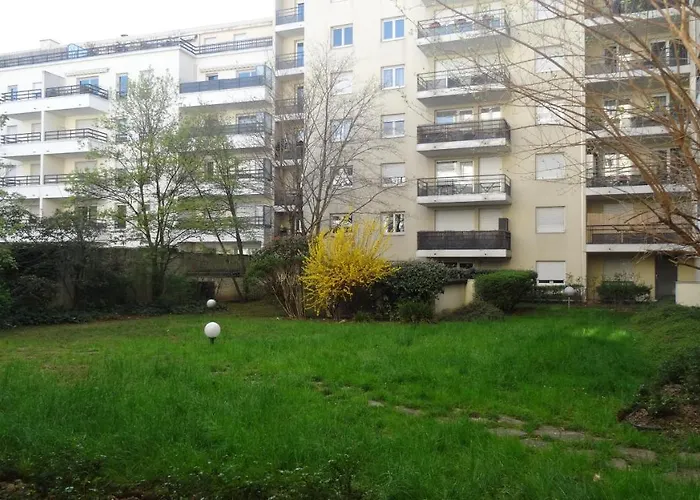 Appart T2 standing tout confort au calme - parking en option