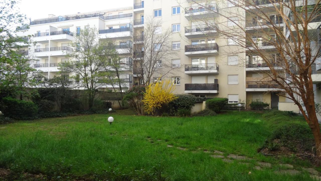 Appartement T2 Standing Confort Au Calme - Parking En Option *
